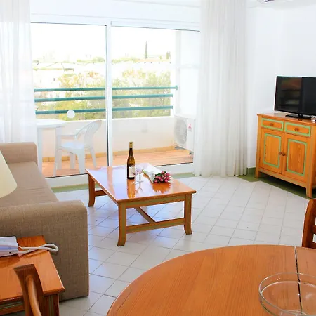 Ourabay - Art & Holidays