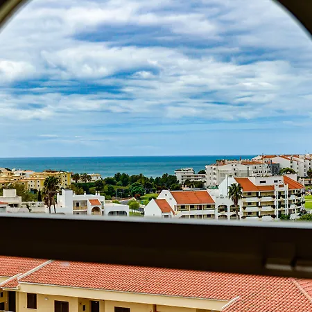 Ourabay - Art & Holidays Ξενοδοχείο με διαμερίσματα 4*