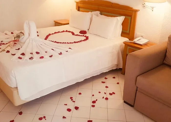 Aparthotel Ourabay - Art & Holidays 4*