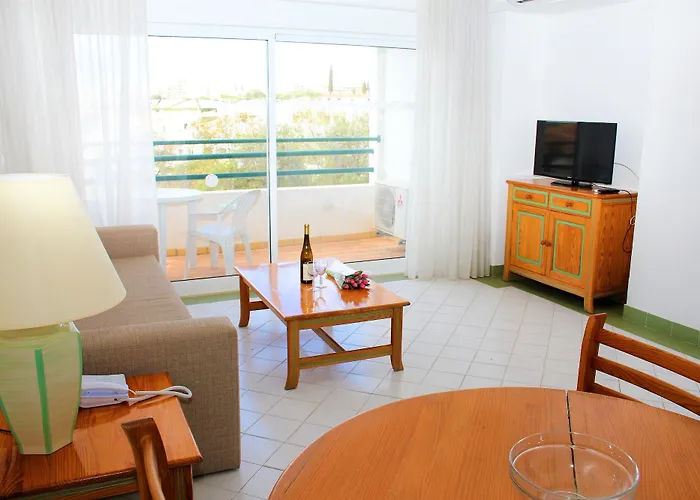 Ourabay - Art & Holidays