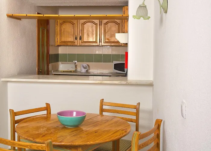 Aparthotel Ourabay - Art & Holidays 4*