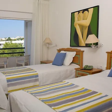 Ξενοδοχείο με διαμερίσματα Ourabay - Art & Holidays Αλμπουφέιρα