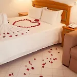 Hotel apartamentowy Ourabay - Art & Holidays 4*