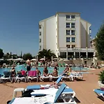 Ourabay - Art & Holidays Hotel apartamentowy