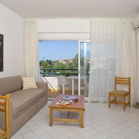 Ourabay - Art & Holidays Appart hôtel Albufeira