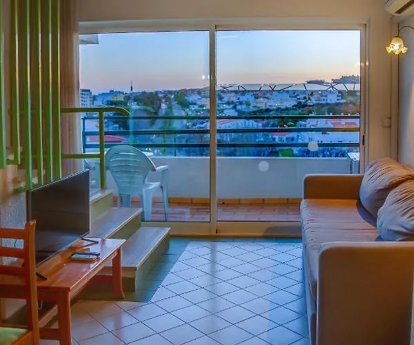 Apartmanhotel Ourabay - Art & Holidays